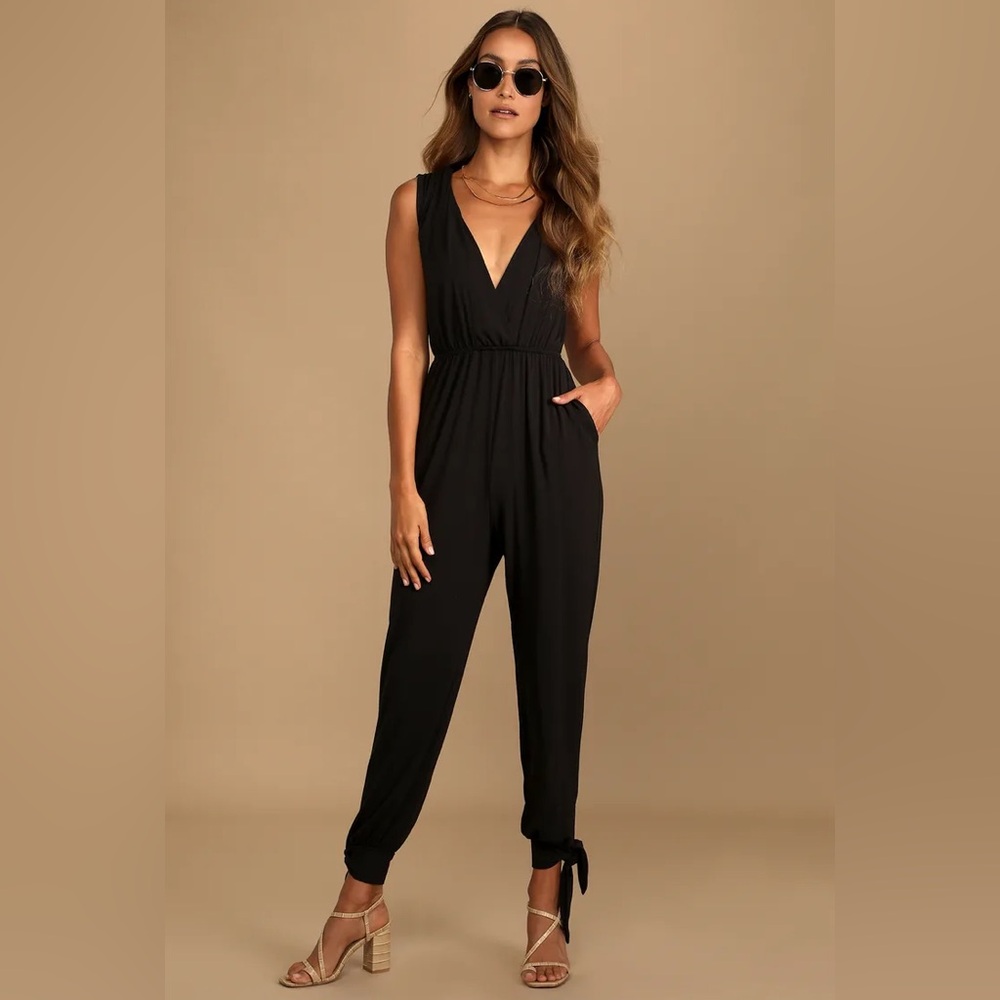Black Sleeveless Jogger Jumpsuit